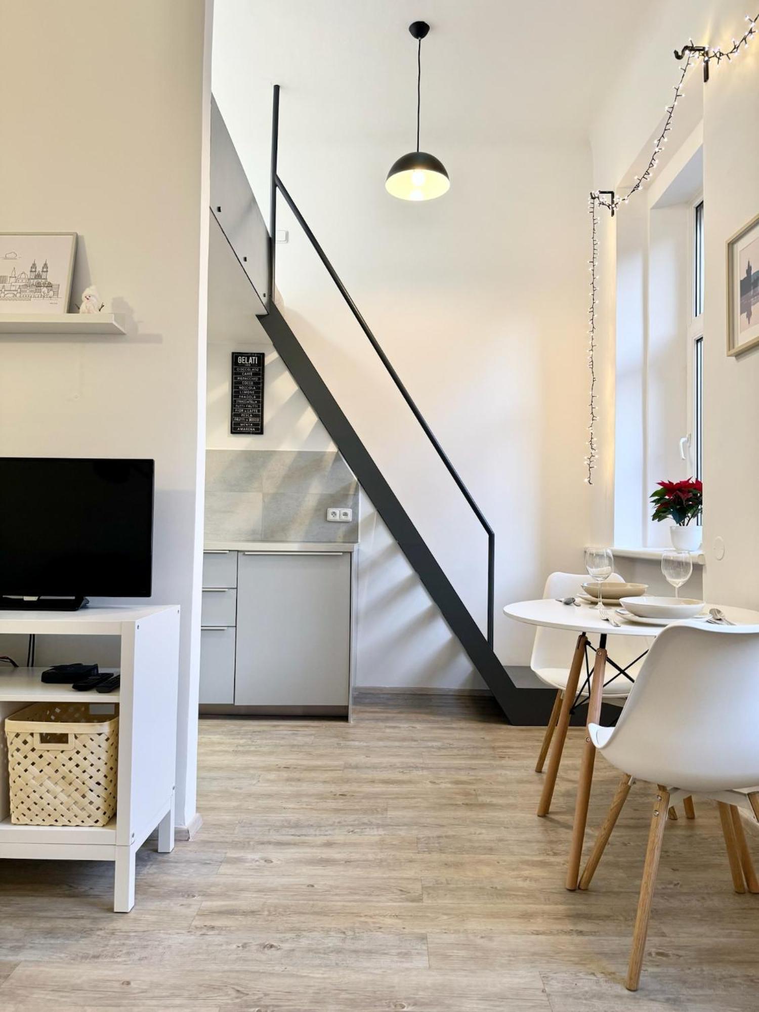 Apartament By Charles Bridge Praga